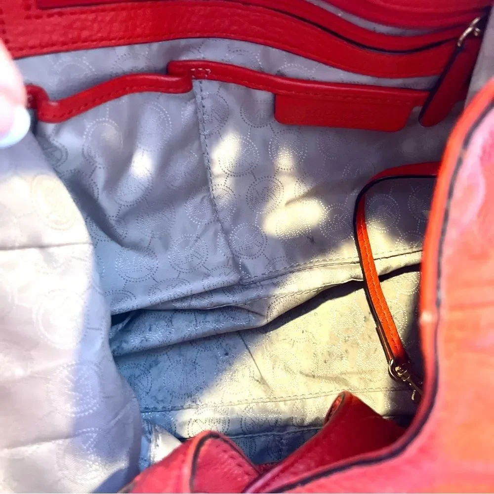 Michael Kors orange leather shoulder Bag - Picture 7 of 9